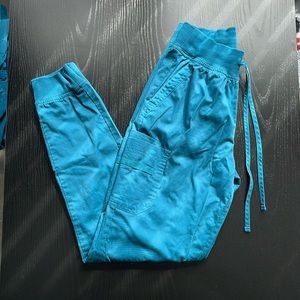 Buttersoft Jogger Style Scrubs Pants with side pockets - like new condition